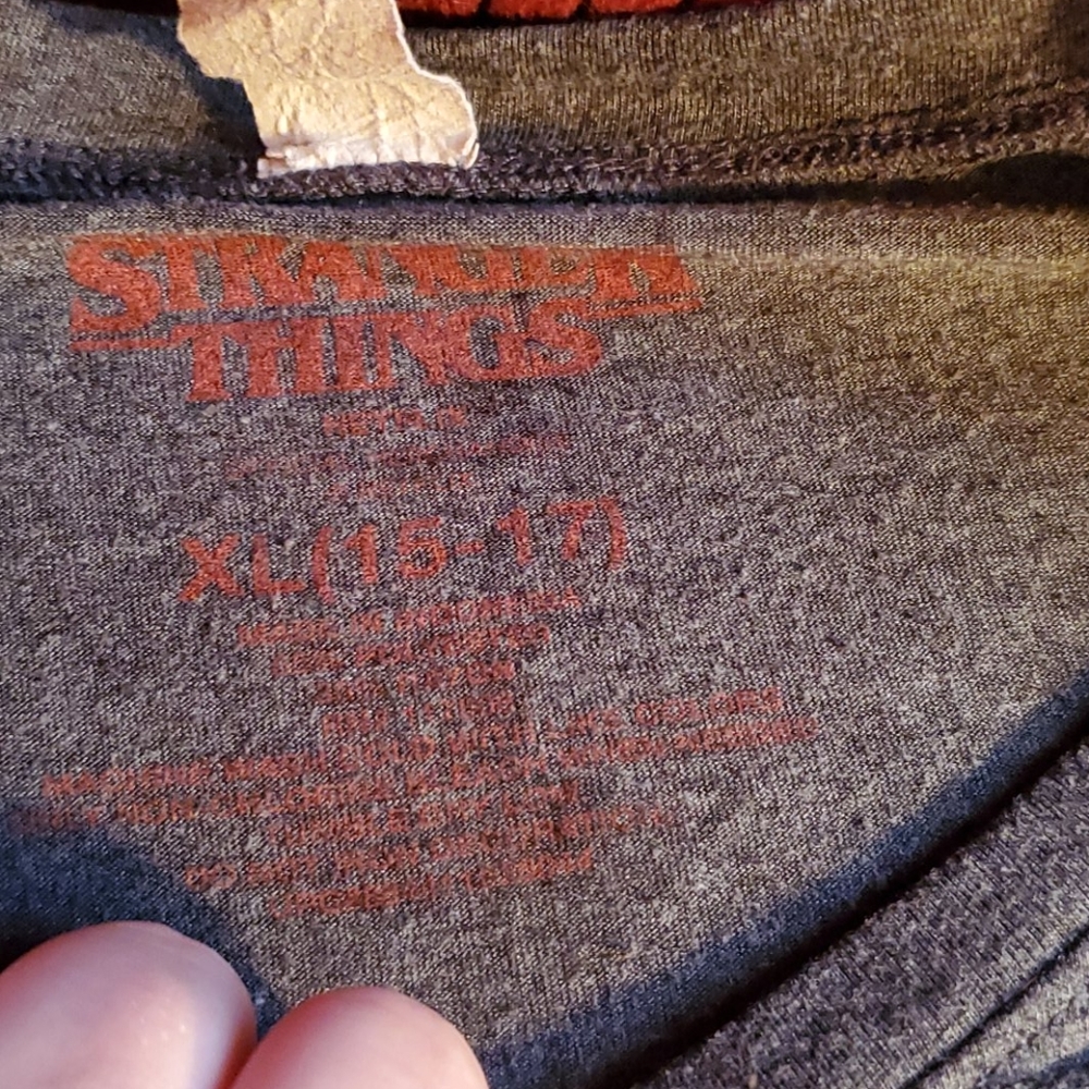 Stranger things tee - Picture 2 of 3